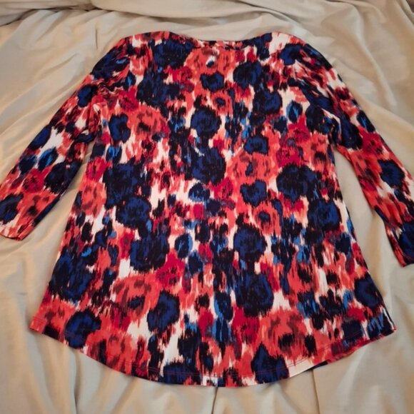 Jones New York Red and Blue Graphic Blouse with Mandarin Collar - Picture 7 of 7